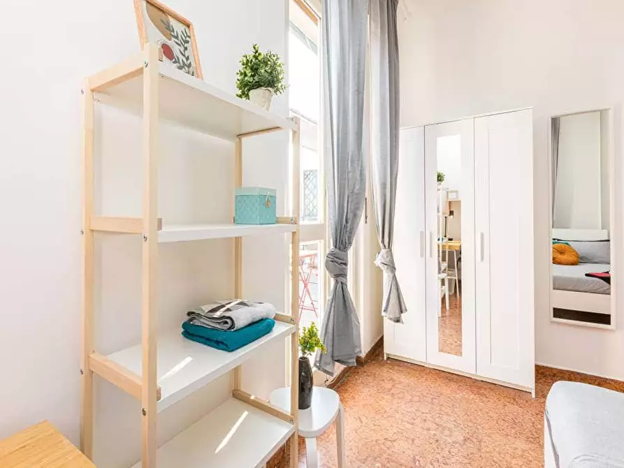 Immagine 22 di Camera in affitto  in Via Arcivescovo Romilli4 a Milano