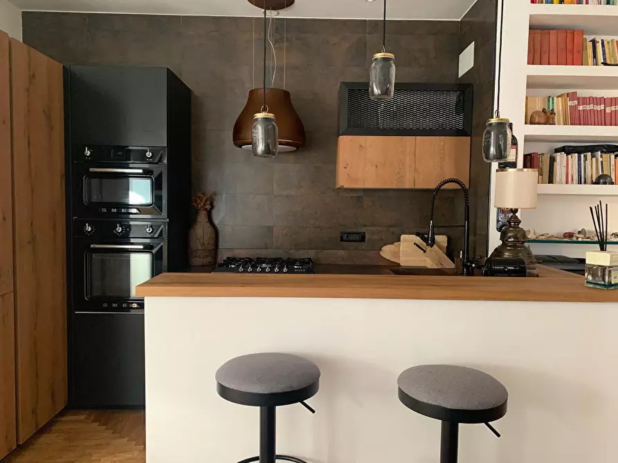 Immagine 1 di Appartamento in affitto  in Via M.Poggioli3 a Roma