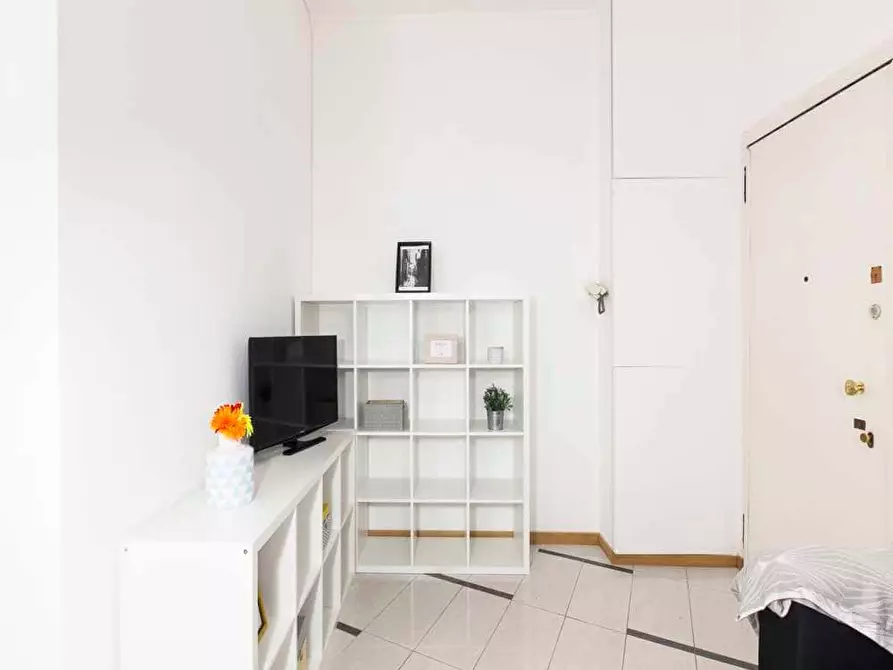 Immagine 36 di Camera in affitto  in Via Col Moschin1 a Milano
