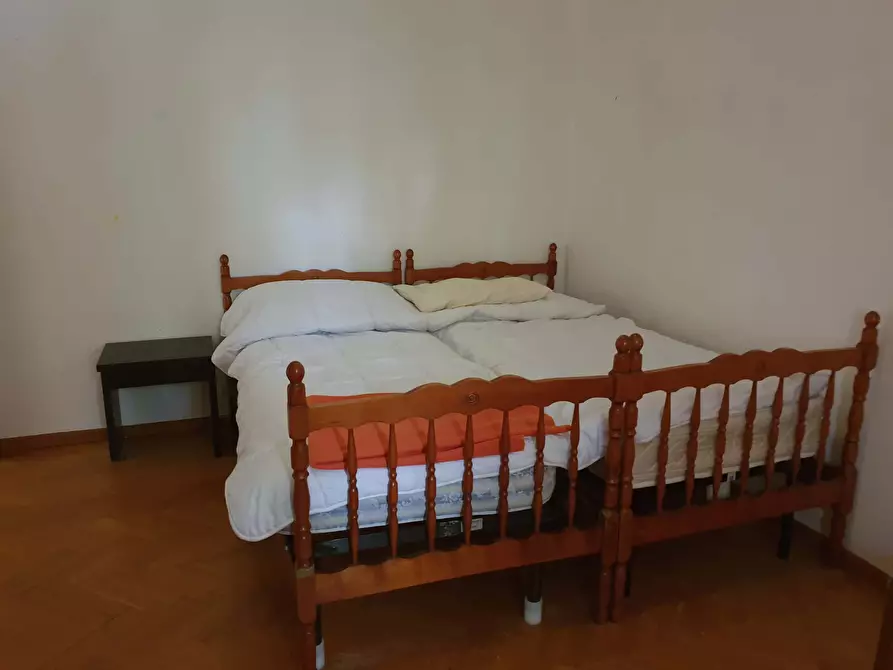 Immagine 2 di Camera in affitto  in Via Castelbarco18 a Trento