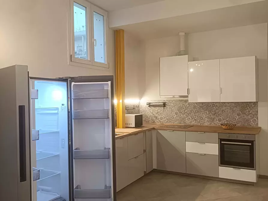 Immagine 19 di Camera in affitto  in Via Castellammare13 a Milano