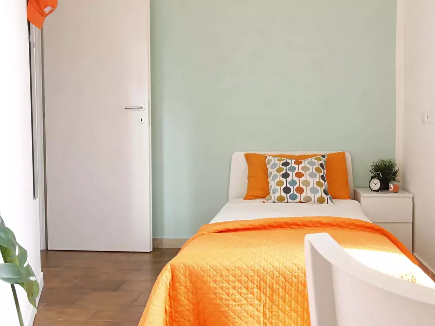 Immagine 19 di Camera in affitto  in Via Gorizia4 a Bologna