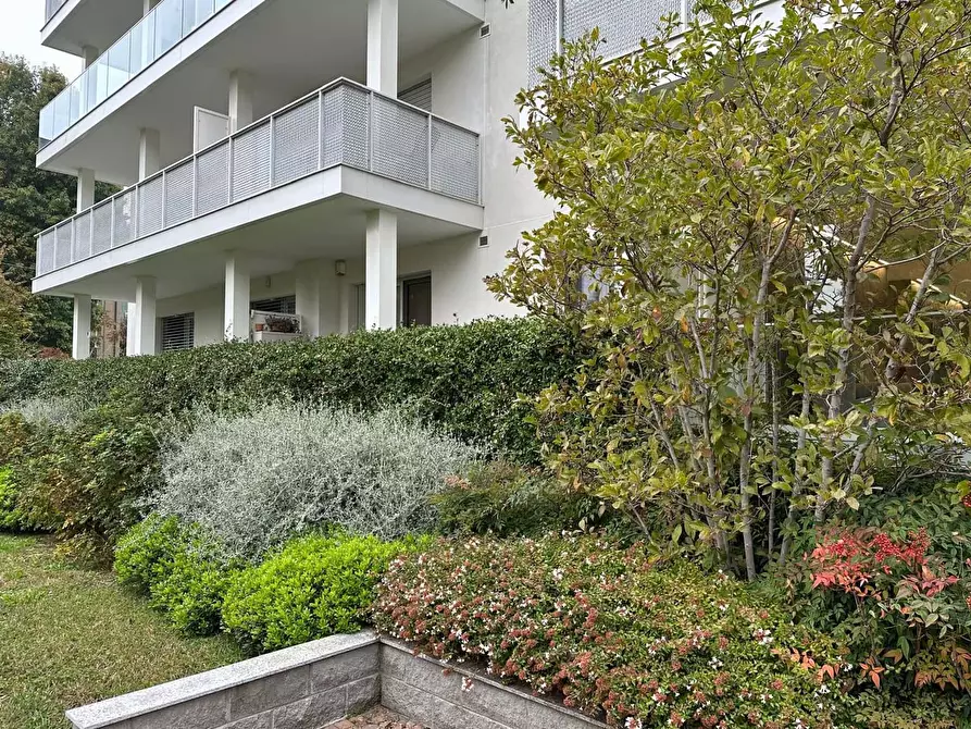 Immagine 33 di Appartamento in affitto  in Via Pietro Rondoni1 a Milano
