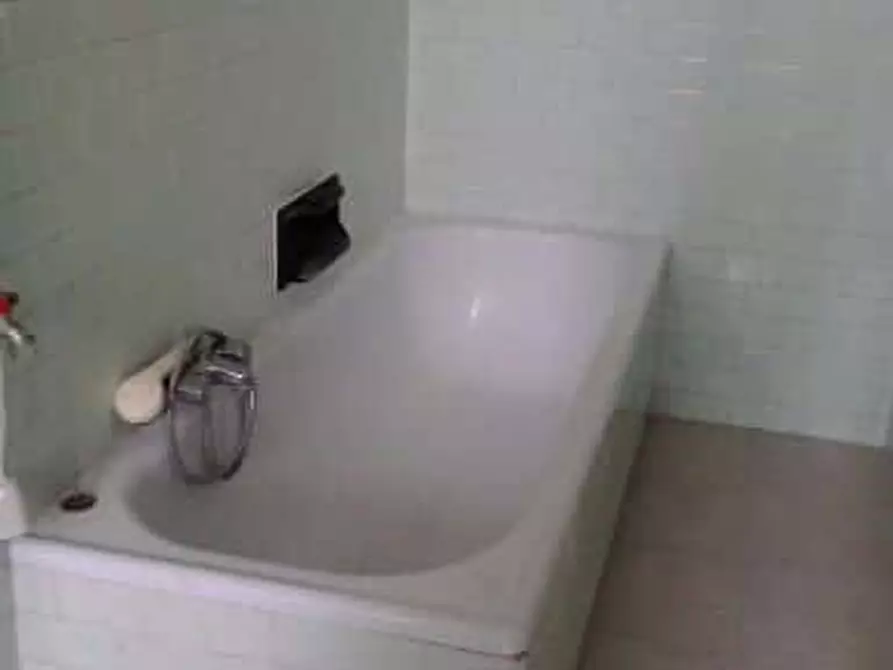 Immagine 13 di Camera in affitto  in Via Fratelli Perini123 a Trento