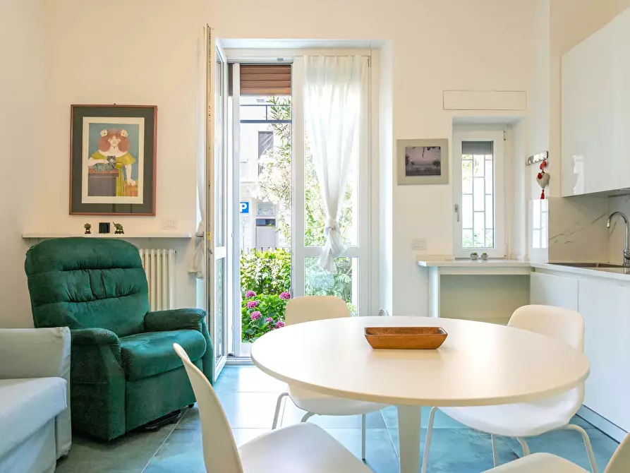 Immagine 25 di Appartamento in affitto  in Via Francesco Nullo22 a Milano
