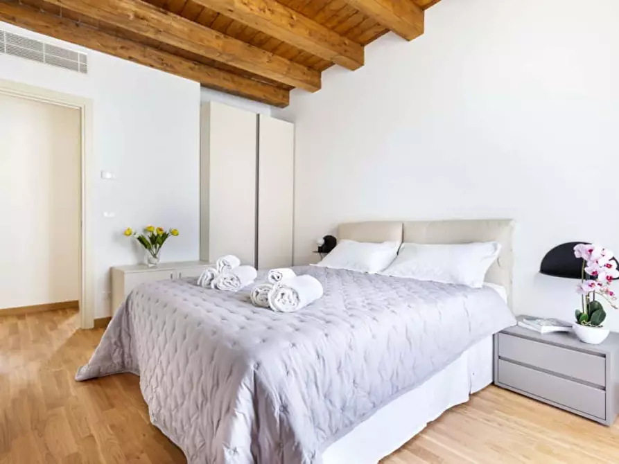 Immagine 6 di Appartamento in affitto  in Via dei Cassari48 a Palermo