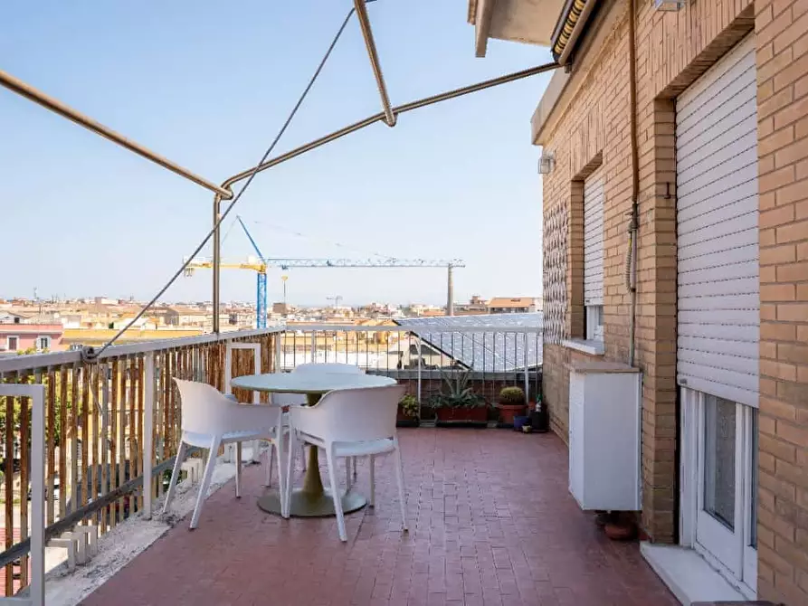 Immagine 3 di Appartamento in affitto  in Via dei Bruzi16 a Roma