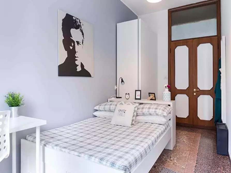 Immagine 2 di Camera in affitto  in Viale Giovanni Vicini20 a Bologna