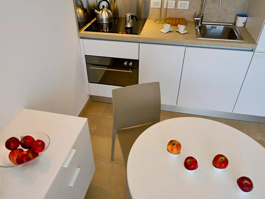 Immagine 8 di Appartamento in affitto  in Galleria del Toro3 a Bologna