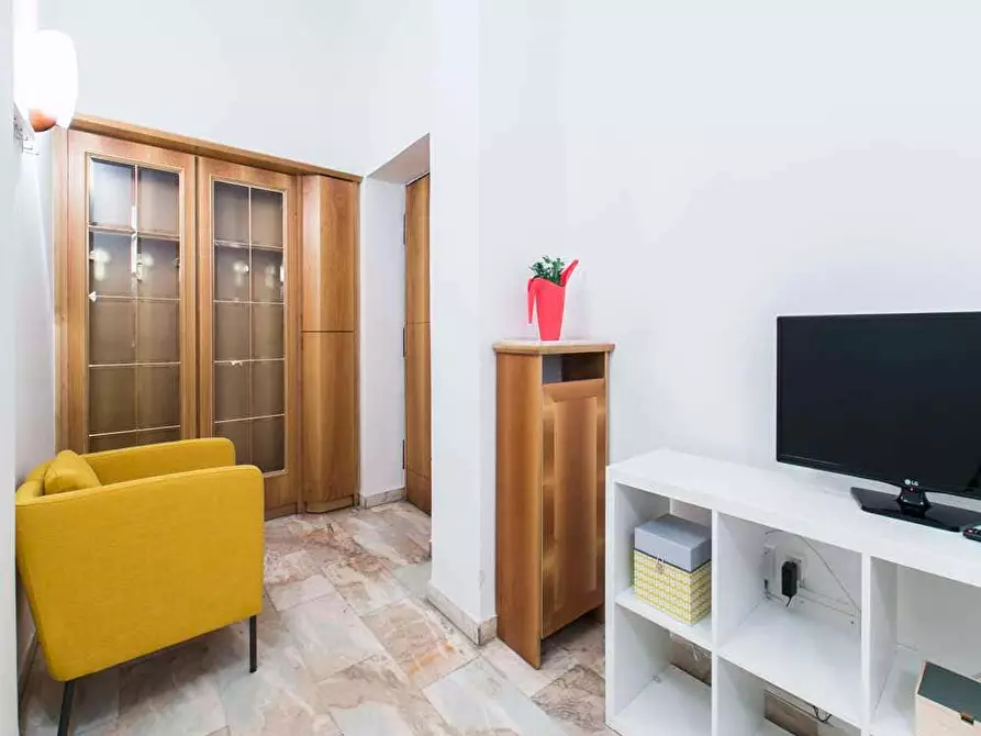 Immagine 23 di Camera in affitto  in Viale Edoardo Jenner64 a Milano