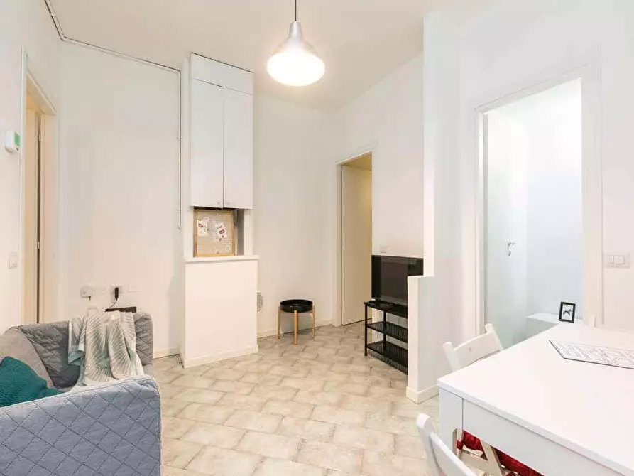 Immagine 19 di Camera in affitto  in Corso San Gottardo40 a Milano