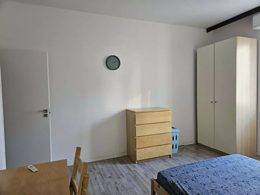 Immagine 2 di Camera in affitto  in Viale della Resistenza11 a Corsico