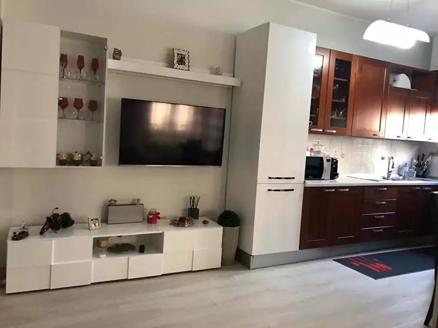 Immagine 9 di Camera in affitto  in Via Cellini2 a Moncalieri