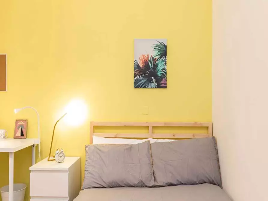 Immagine 8 di Camera in affitto  in Corso San Gottardo40 a Milano