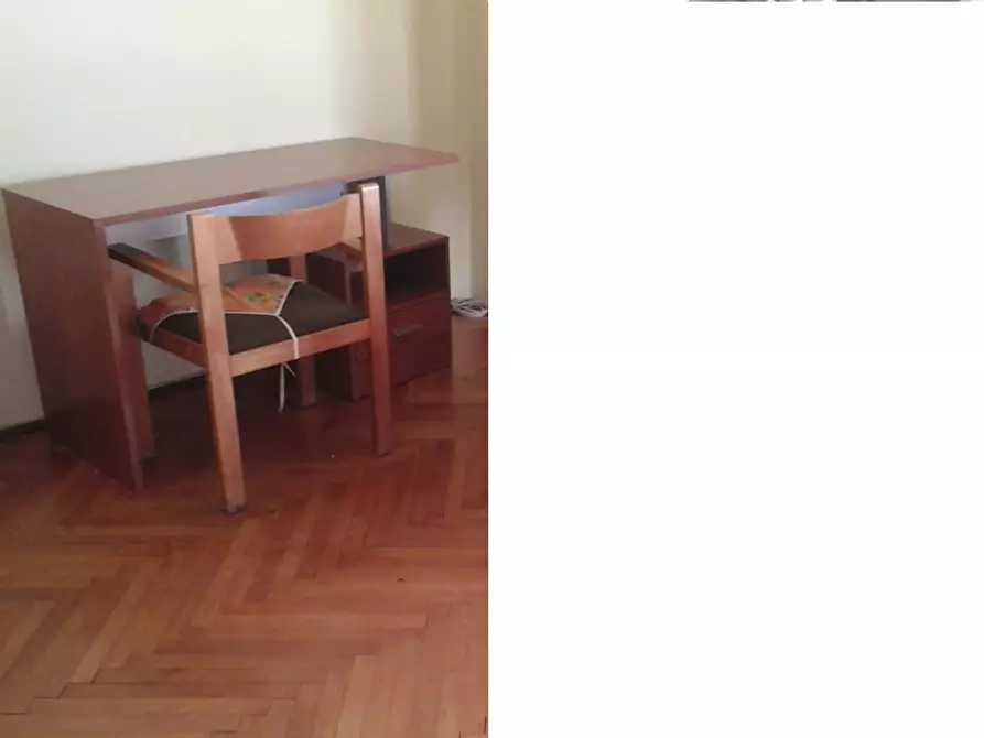 Immagine 3 di Camera in affitto  in Via Castelbarco18 a Trento