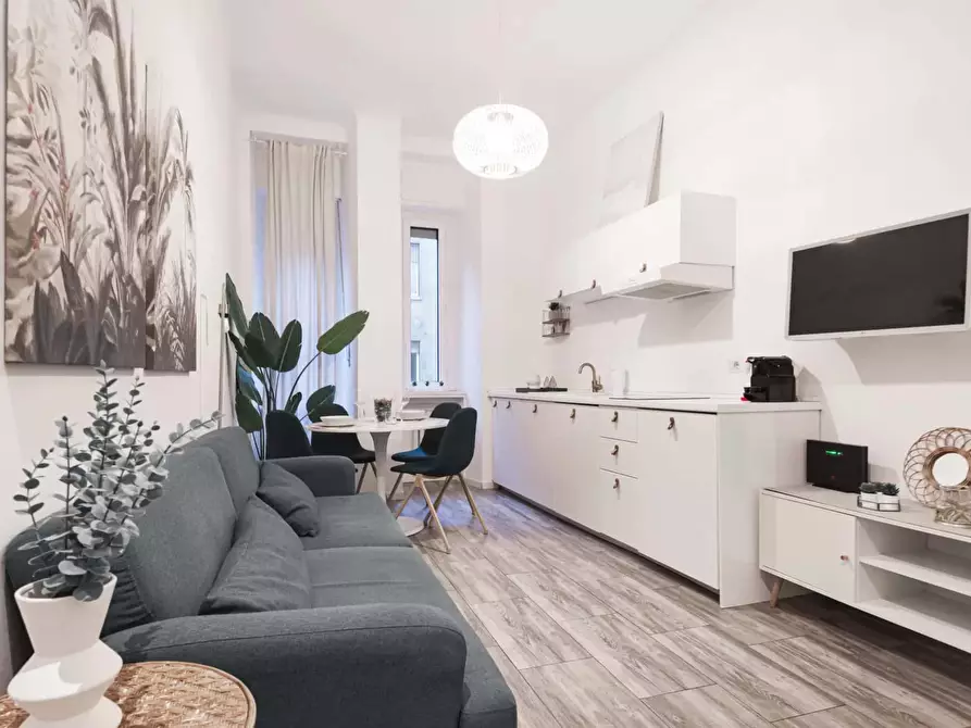 Immagine 4 di Appartamento in affitto  in Viale Tunisia36 a Milano
