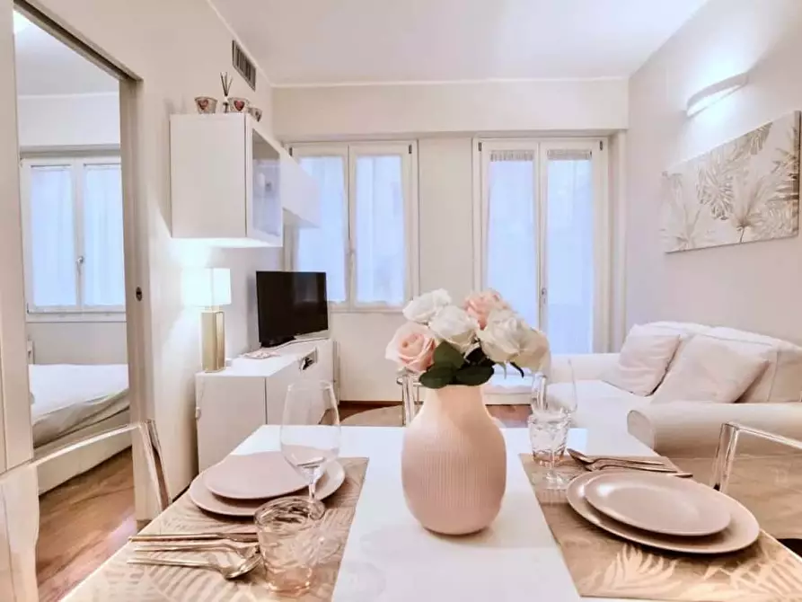 Immagine 5 di Appartamento in affitto  in Via Carlo Tenca7 a Milano