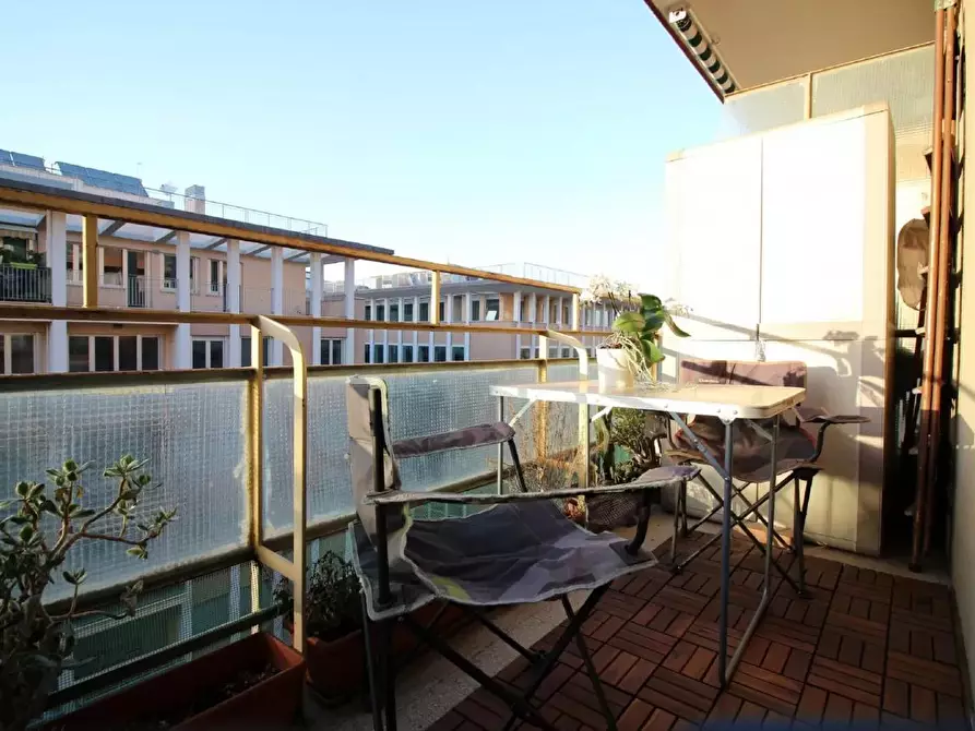 Immagine 26 di Appartamento in affitto  in Via Rialto56 a Roma