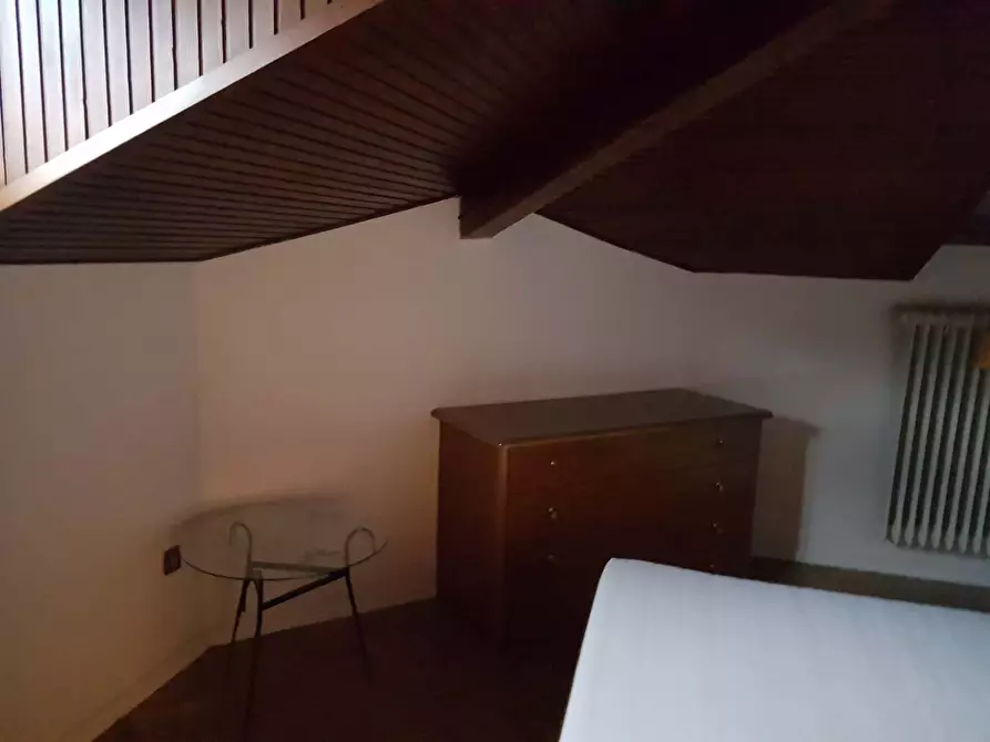 Immagine 2 di Camera in affitto  in Via Castelbarco18 a Trento