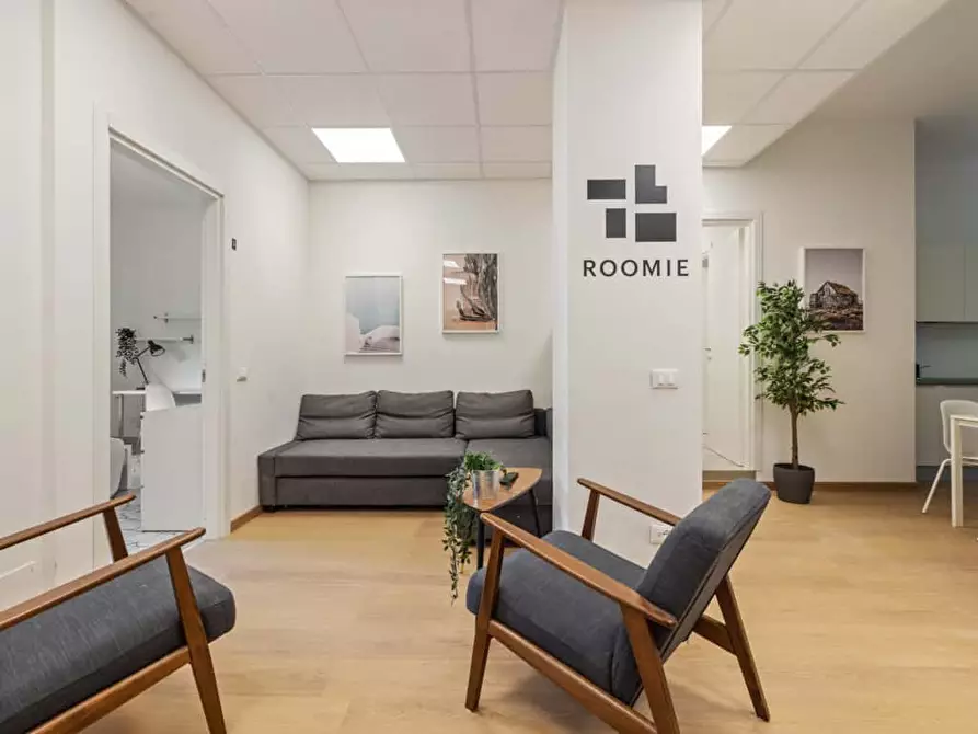 Immagine 15 di Camera in affitto  in Via Uguccione da Pisa4 a Milano