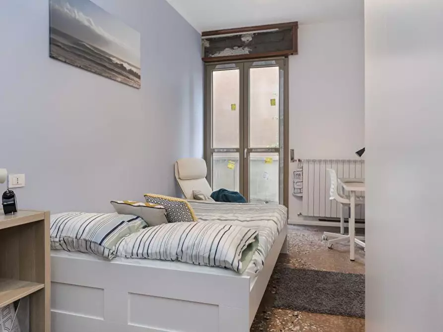 Immagine 1 di Camera in affitto  in Viale Giovanni Vicini20 a Bologna