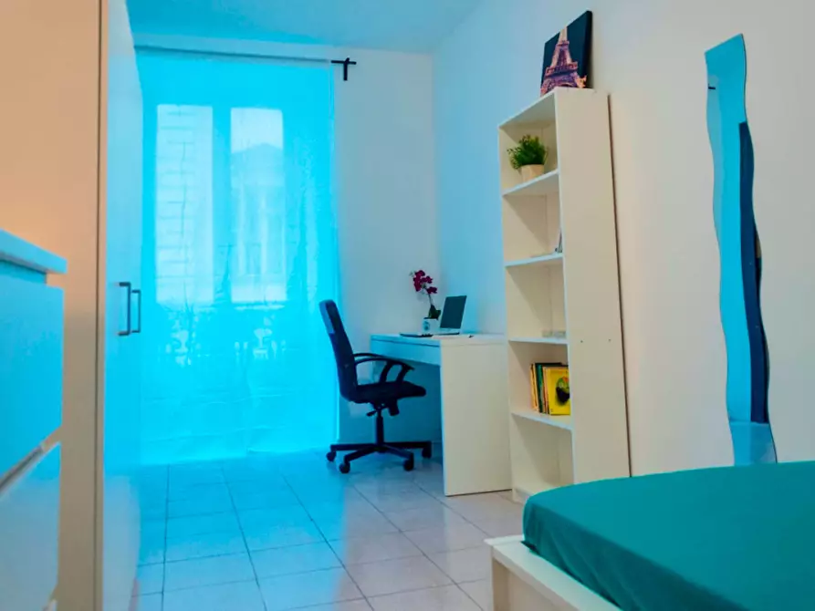 Immagine 3 di Camera in affitto  in Via Alfonso Bonafous2 a Torino