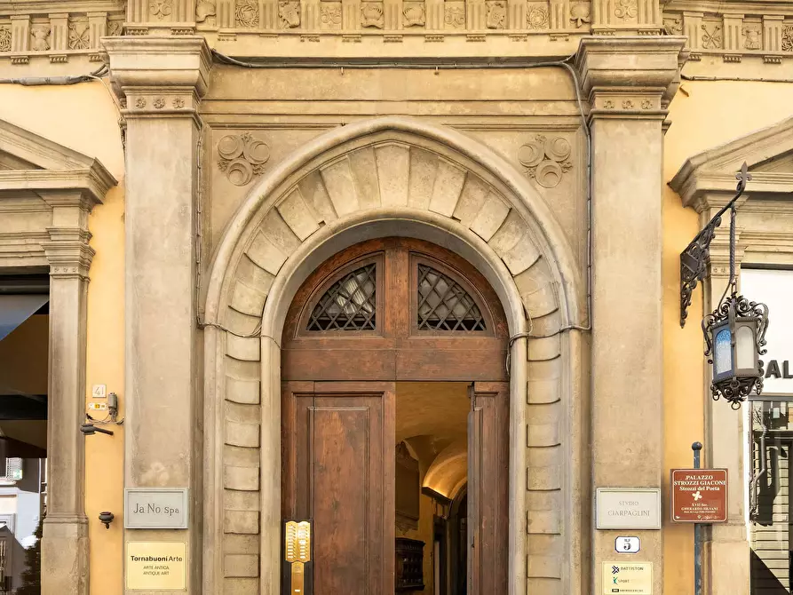 Immagine 39 di Appartamento in affitto  in Via dè Tornabuoni a Firenze
