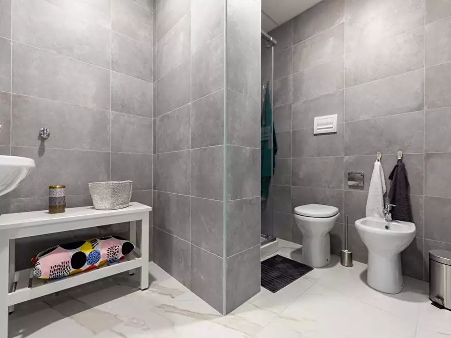 Immagine 21 di Camera in affitto  in Viale Bligny28 a Milano