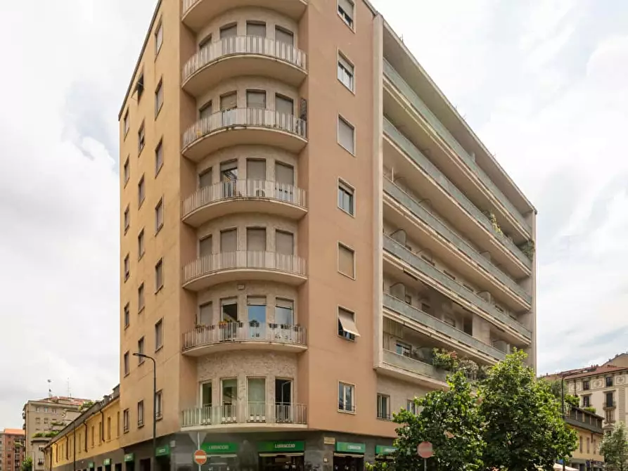 Immagine 19 di Camera in affitto  in Viale Vittorio Veneto22 a Milano