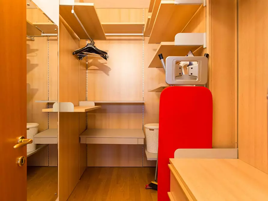 Immagine 24 di Appartamento in affitto  in Via Luigi Settembrini a Milano