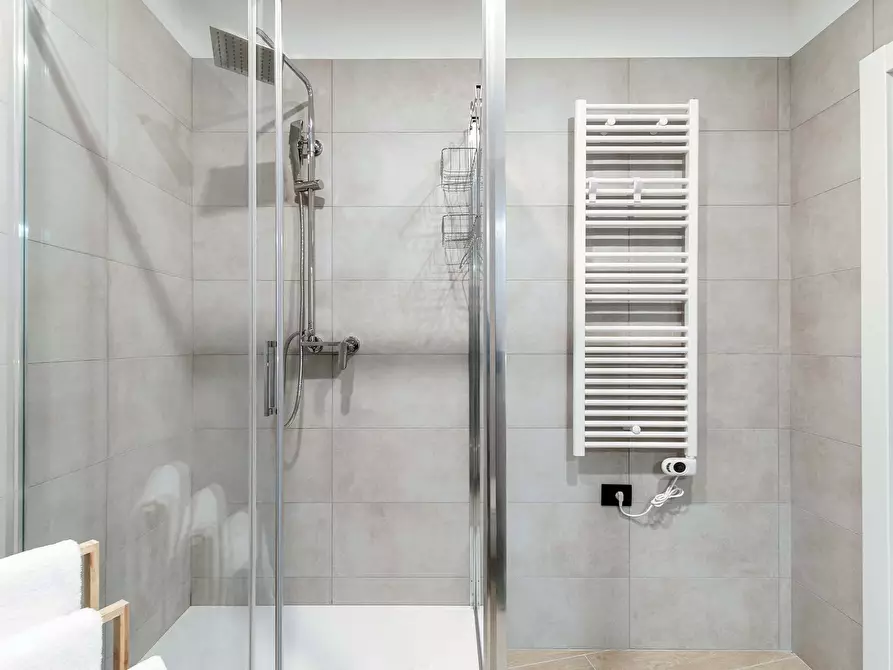 Immagine 16 di Appartamento in affitto  in Via Milano18 a Como