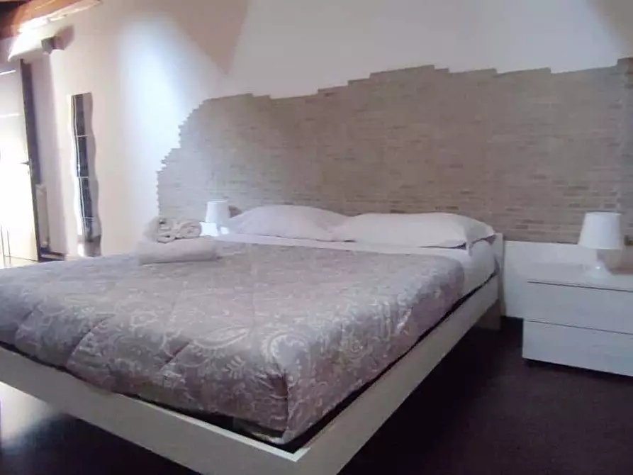 Immagine 36 di Appartamento in affitto  in Via Felice Caronni52 a Roma