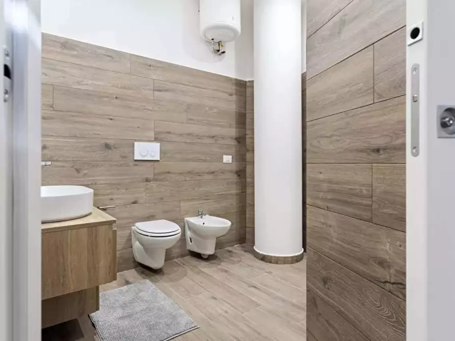 Immagine 12 di Appartamento in affitto  in Via Santa Sofia29 a Milano