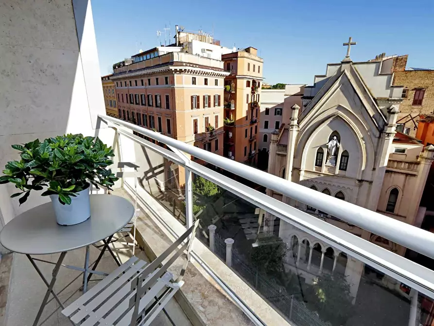 Immagine 12 di Appartamento in affitto  in Via Flavia93 a Roma