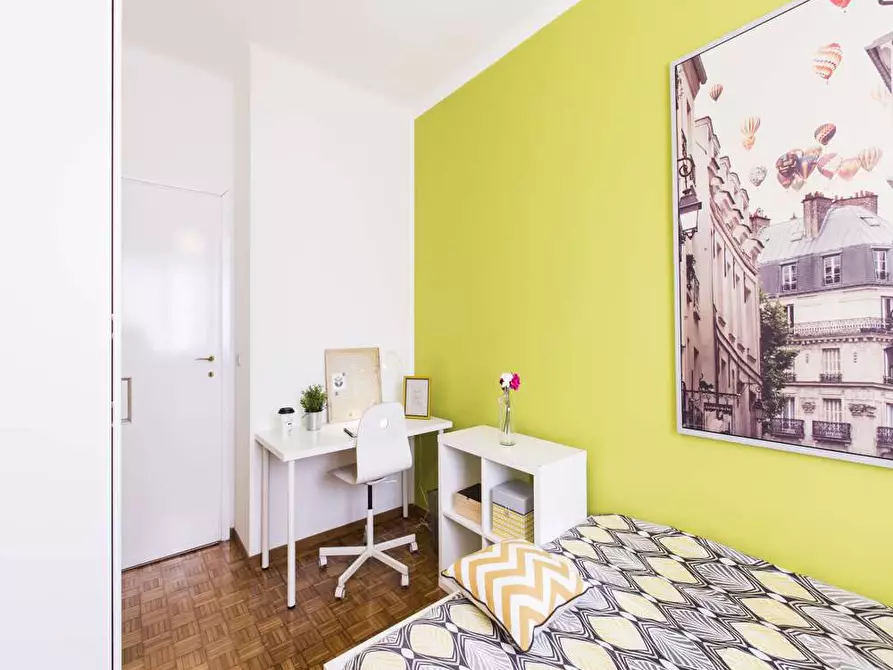Immagine 2 di Camera in affitto  in Via Leone Tolstoi64 a Milano