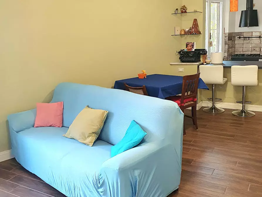 Immagine 2 di Appartamento in affitto  in Via Mario Fulvio Mariani9 a Roma