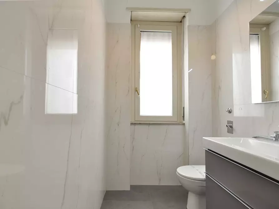 Immagine 24 di Appartamento in affitto  in Via Vincenzo Monti55 a Milano