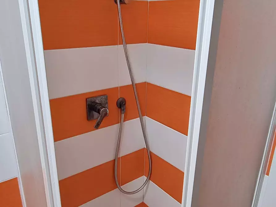Immagine 33 di Camera in affitto  in Via dei Tribunali268 a Napoli