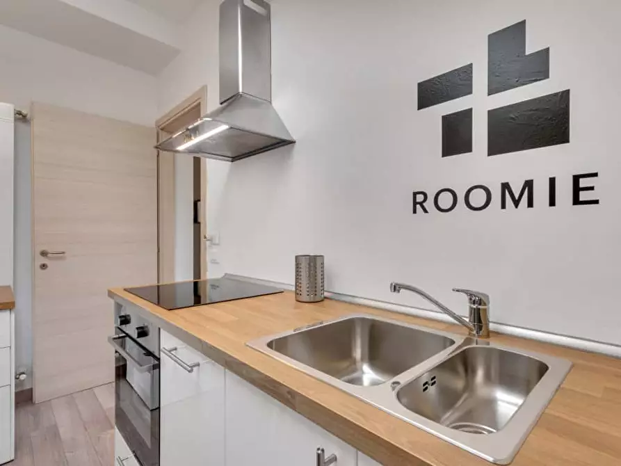 Immagine 11 di Camera in affitto  in Via Benedetto Marcello69 a Milano