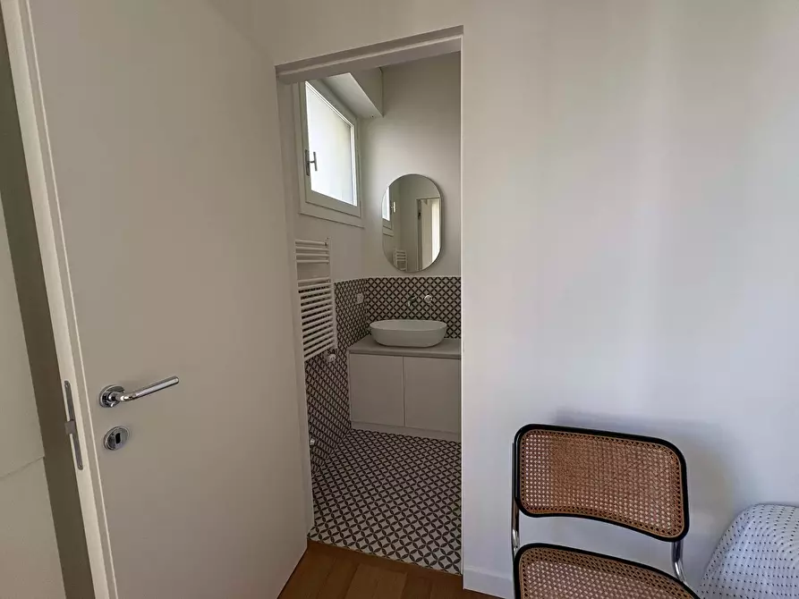 Immagine 11 di Appartamento in affitto  in Viale Elvezia12 a Milano