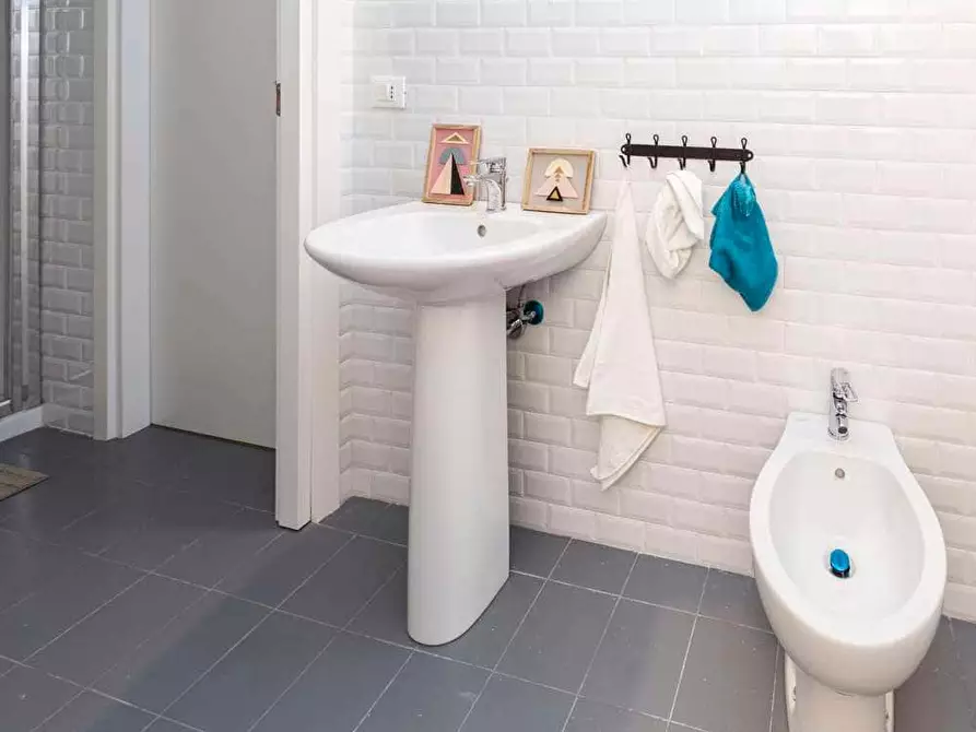 Immagine 10 di Camera in affitto  in Via San Fermo1 a Milano