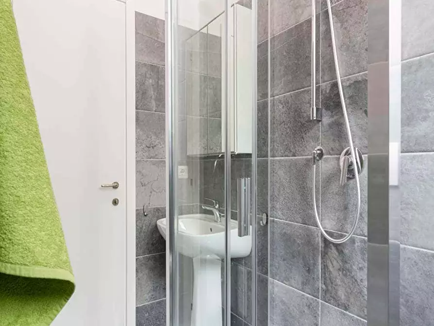 Immagine 6 di Camera in affitto  in Via Santa Sofia21 a Milano