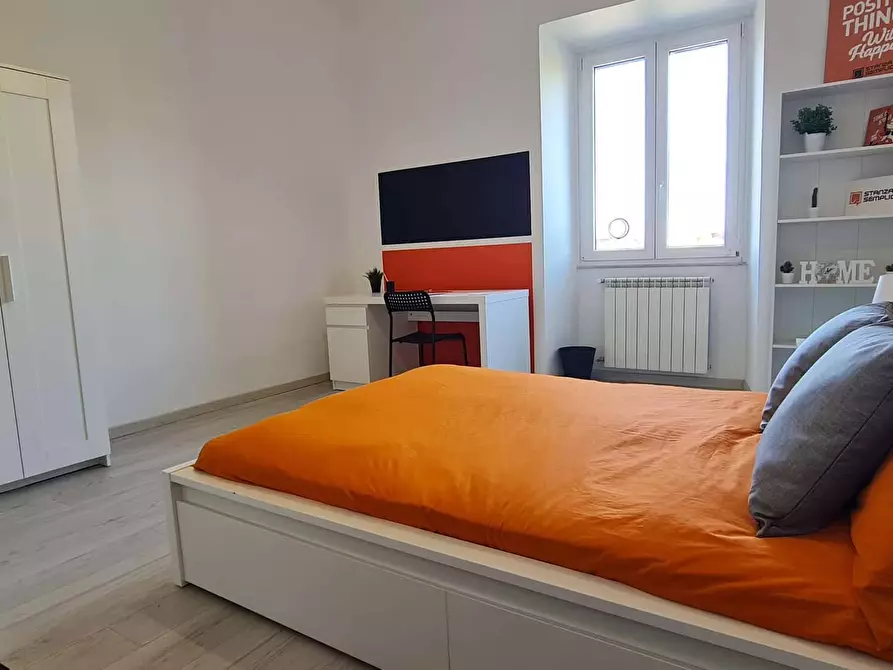 Immagine 3 di Camera in affitto  in Via Ostiense343 a Roma