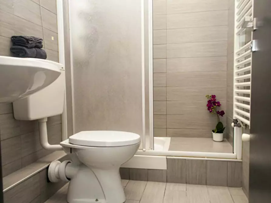 Immagine 19 di Camera in affitto  in Via Romolo Gessi17 a Torino