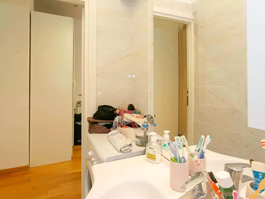 Immagine 16 di Camera in affitto  in Corso di Porta Romana a Milano