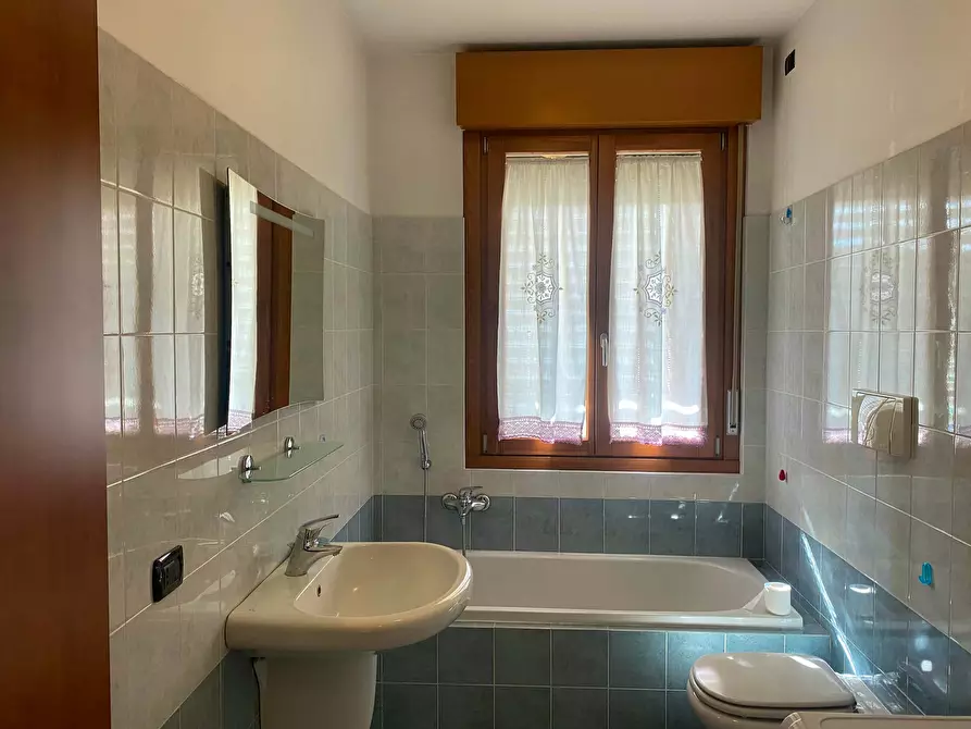 Immagine 8 di Appartamento in affitto  in Via Monte Rosa a Rozzano