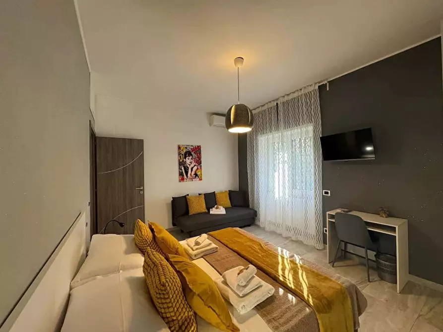 Immagine 6 di Appartamento in affitto  in Via Camillo Peano14 a Roma