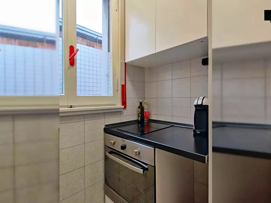 Immagine 11 di Camera in affitto  in Via Alberto da Gandino27 a Milano