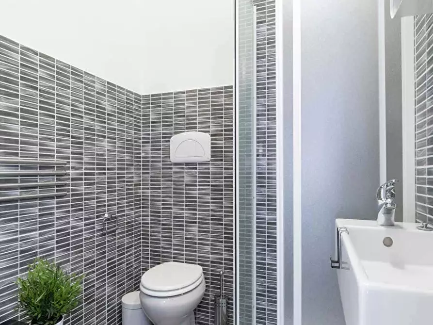 Immagine 27 di Camera in affitto  in Viale Abruzzi11 a Milano