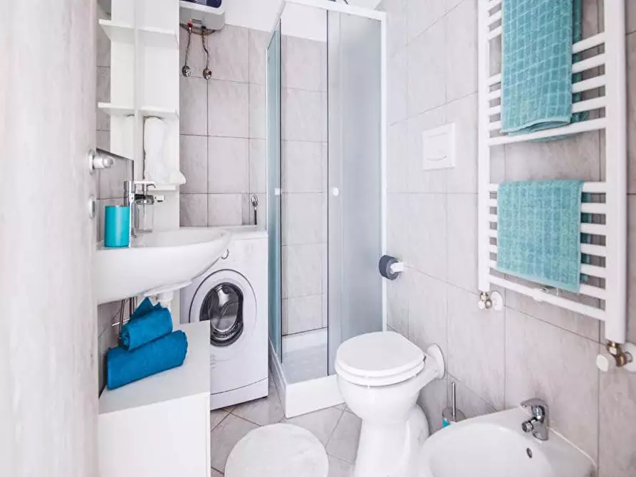 Immagine 17 di Camera in affitto  in Via Paolo Bassi25 a Milano